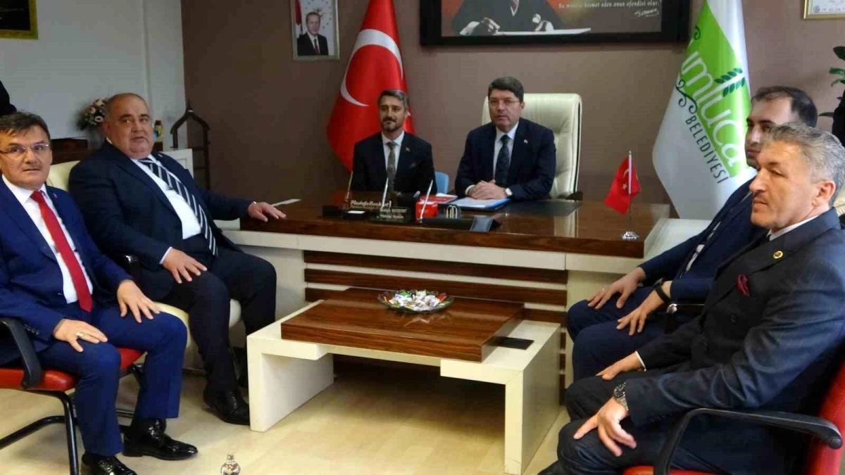 Adalet Bakanı Yılmaz Tunç, Bartın’da AK Partili belediye başkanlarını ziyaret etti