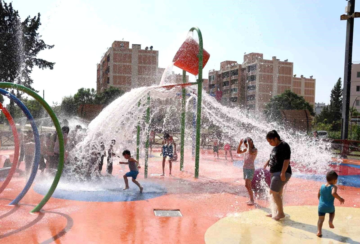 Adana’da Su Oyun Parkı Açıldı