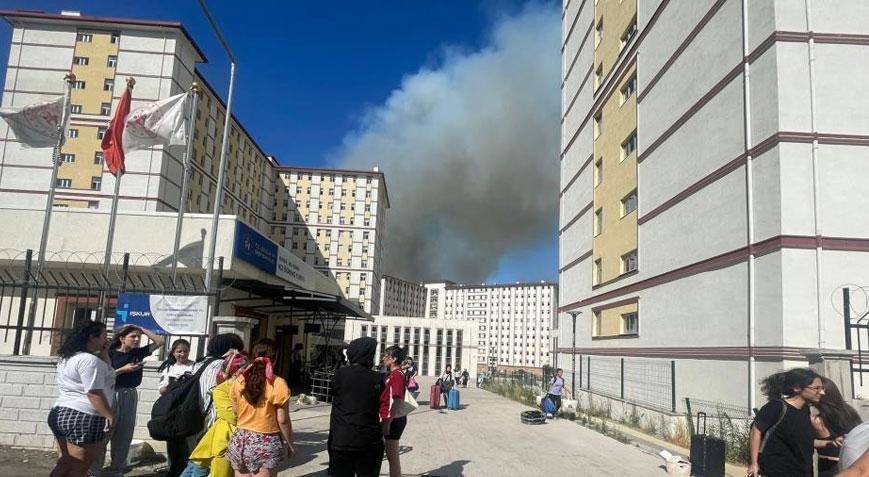 Bursa’da korkutan yangın! Uludağ Üniversitesi’ndeki yurtlar boşaltılıyor