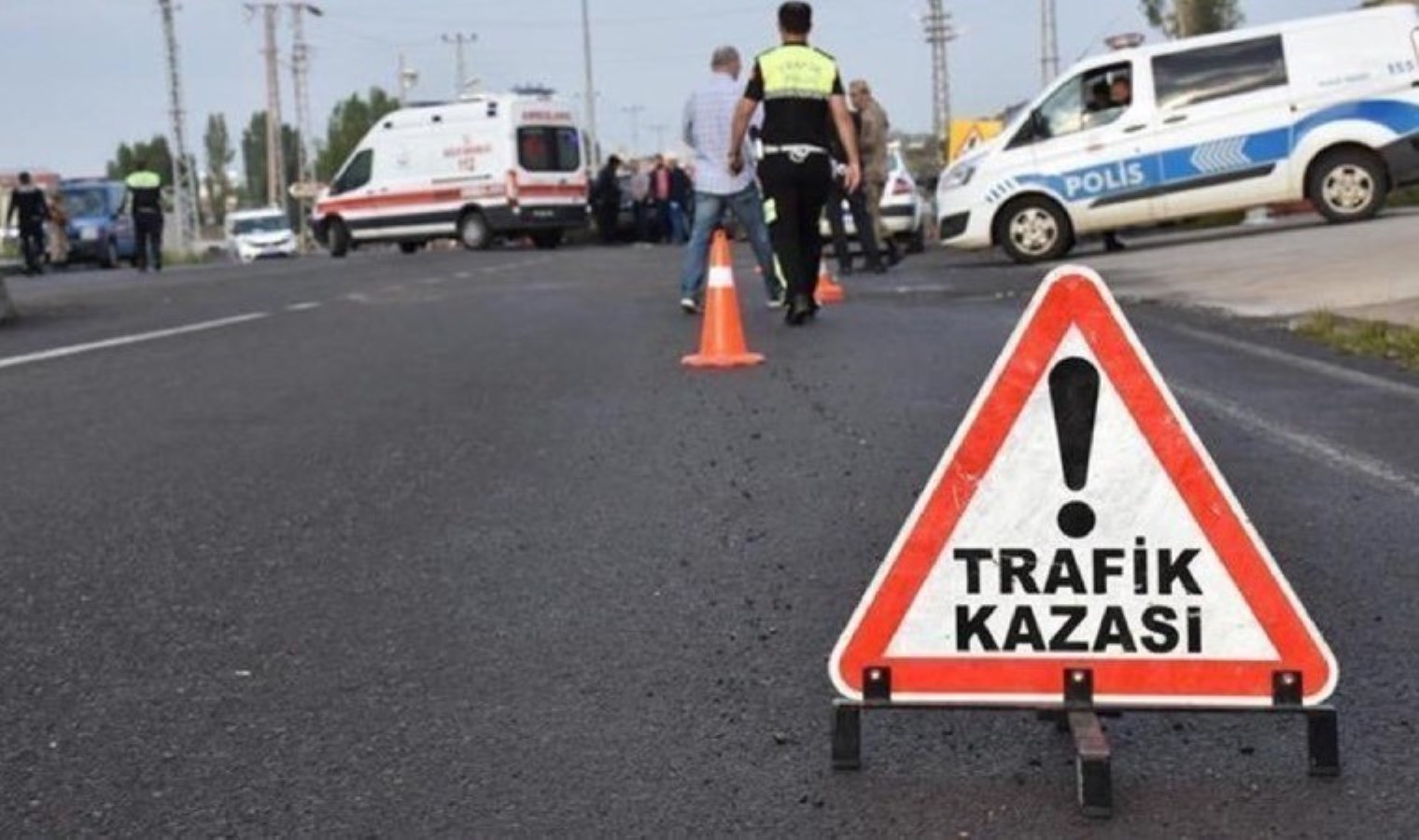 İki aracın çarpıştığı kazada AK Parti Belde Başkanı hayatını kaybetti