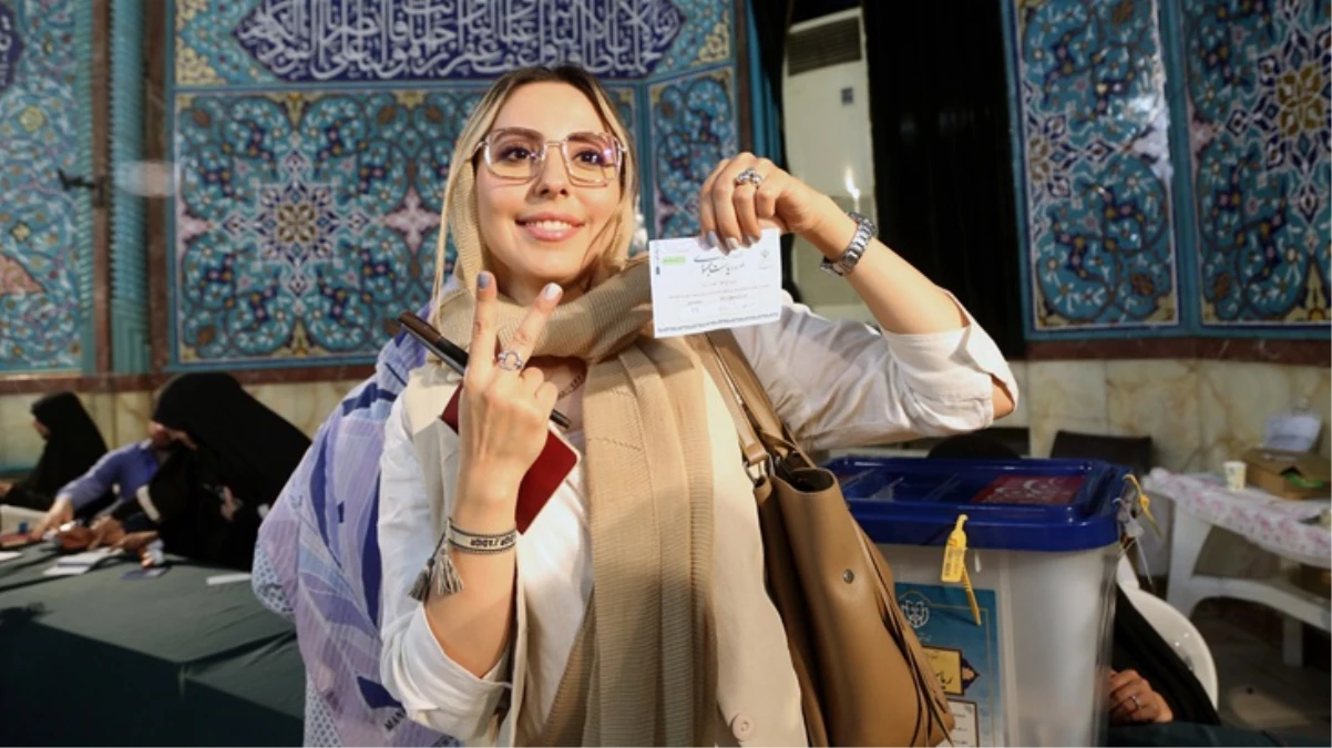 İran’da cumhurbaşkanlığı seçiminde kimse yüzde 50’yi geçemedi! İşte 2. tura kalan adaylar
