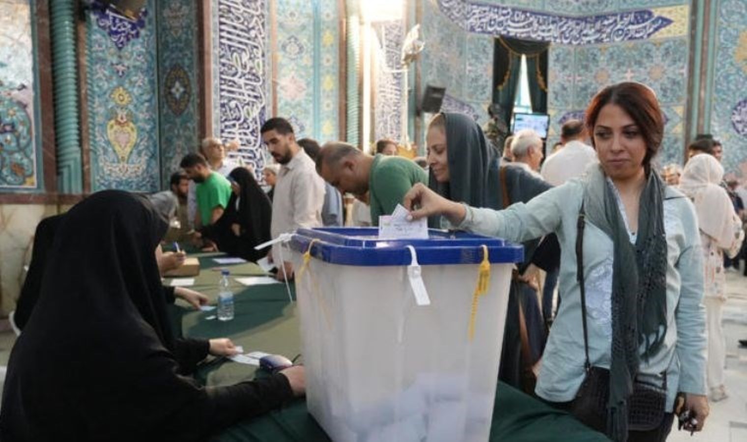 İran’da seçimler ikinci tura kaldı