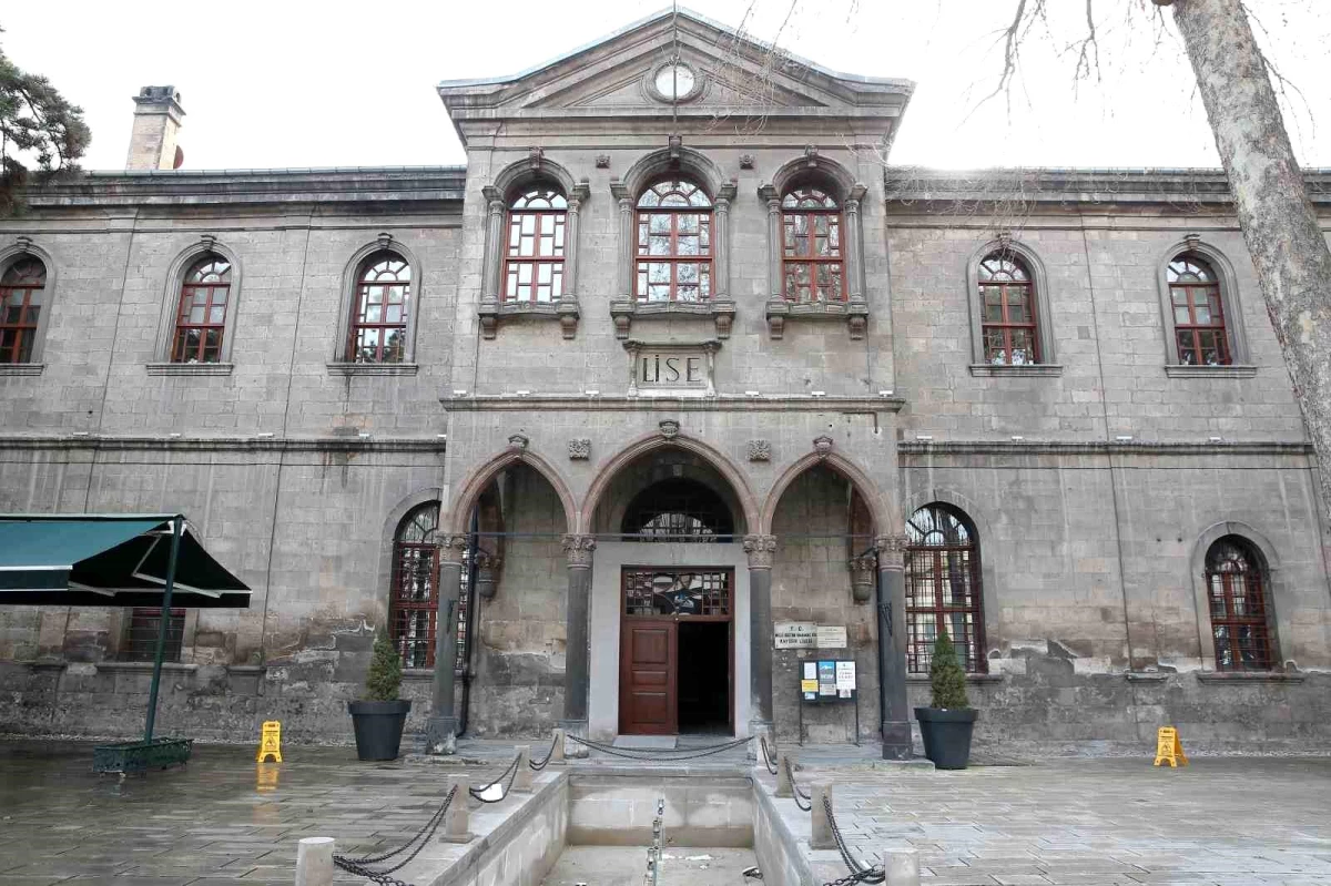 Kayseri Lisesi Milli Mücadele Müzesi Dijital Müzecilikle Dikkat Çekiyor