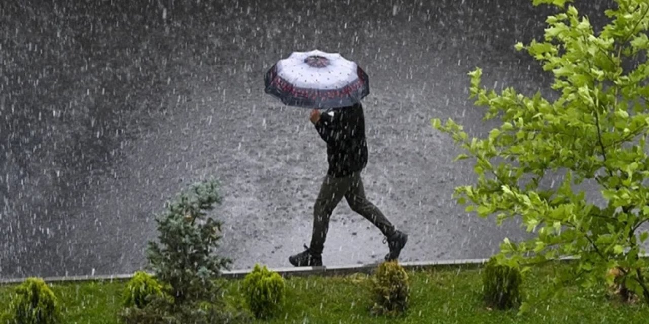 Meteoroloji Duyurdu: Bir Bölgeyi Güneş Bir Bölgeyi Yağmur Varacak!