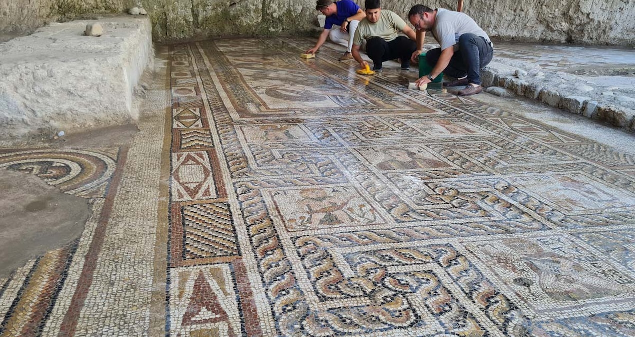 Roma dönemi mozaikleri gün yüzüne çıkarılıyor
