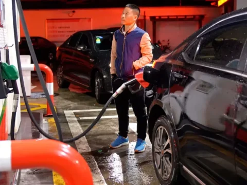 Çin’den Akaryakıt Fiyatlarında Tarihi Müdahale: 13 Yıl Sonra İlk!