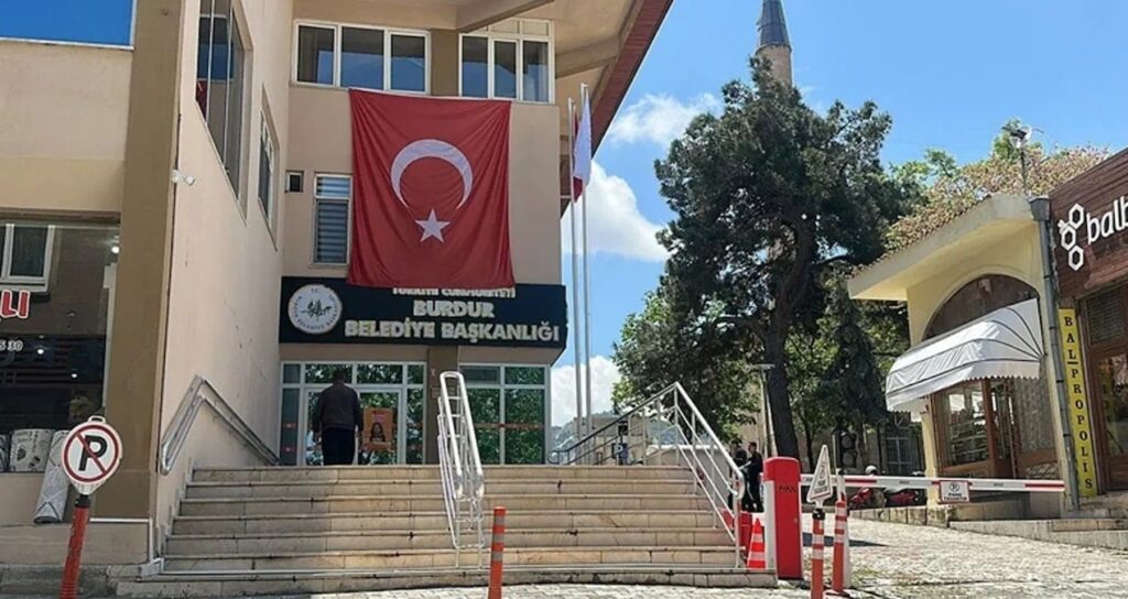 Burdur Belediye Başkanı’na Hapis Cezası İstemi