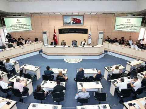 Denizli buyuksehirden ogrenci ve ailelere yeni destekler 74V1EUE4